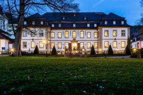 Отель Schlosshotel Bad Neustadt  Бад-Нойштадт-На-Заале